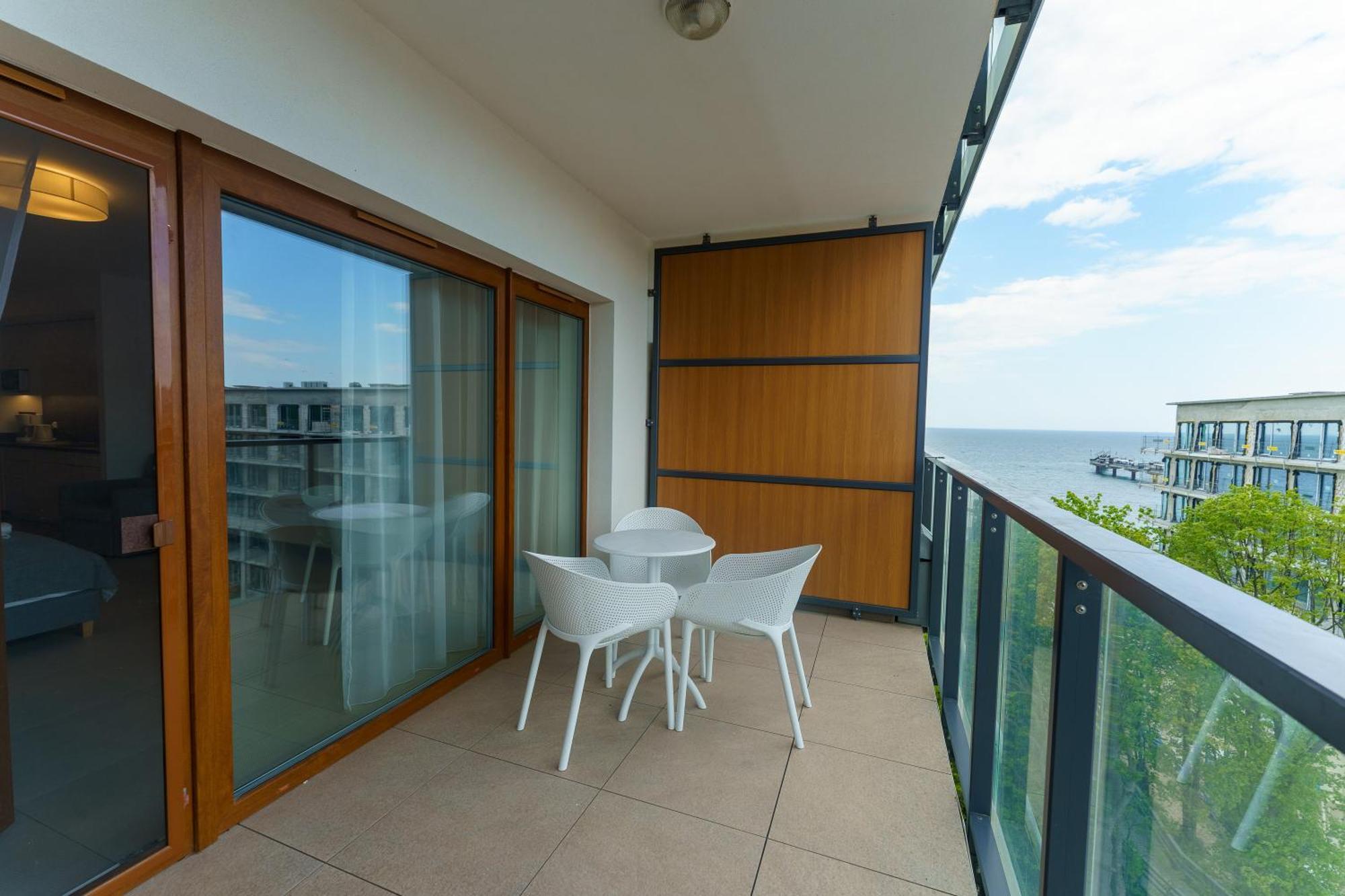 Aquamarina Prima Deluxe Studios With Sea View By Noclegi Renters Miedzyzdroje Exterior foto