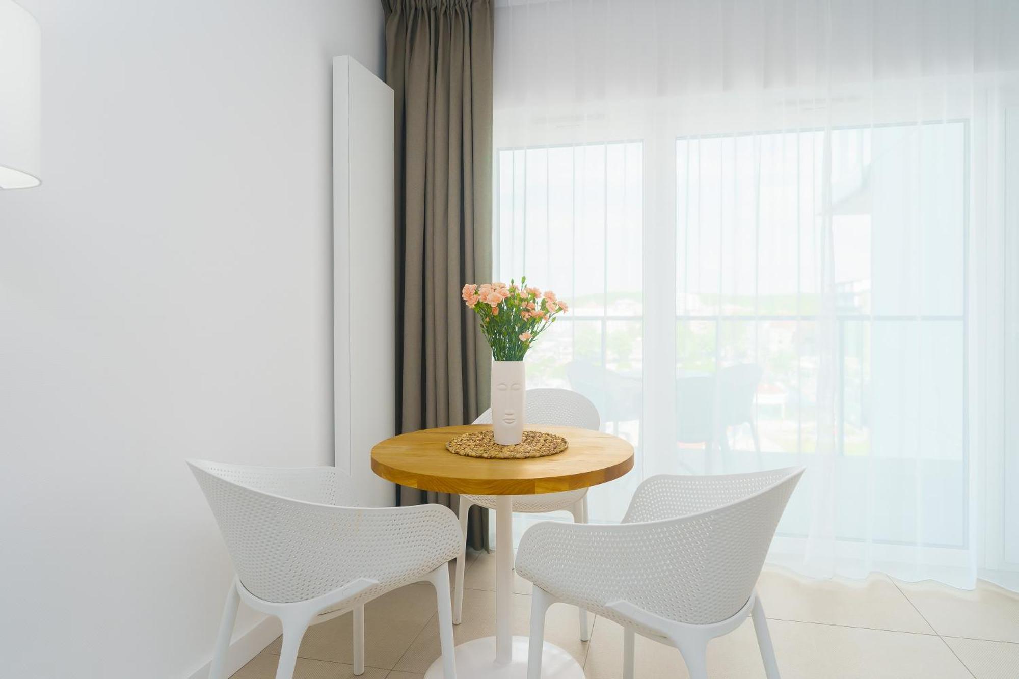 Aquamarina Prima Deluxe Studios With Sea View By Noclegi Renters Miedzyzdroje Exterior foto