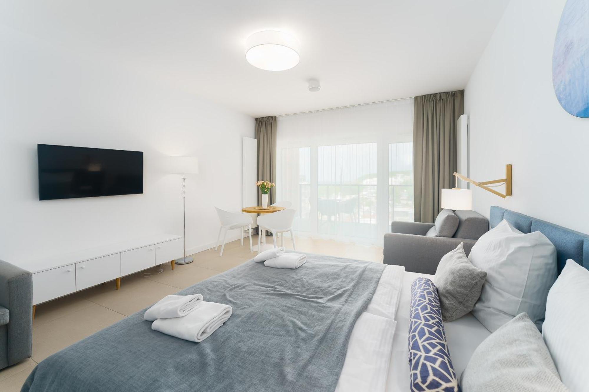 Aquamarina Prima Deluxe Studios With Sea View By Noclegi Renters Miedzyzdroje Exterior foto