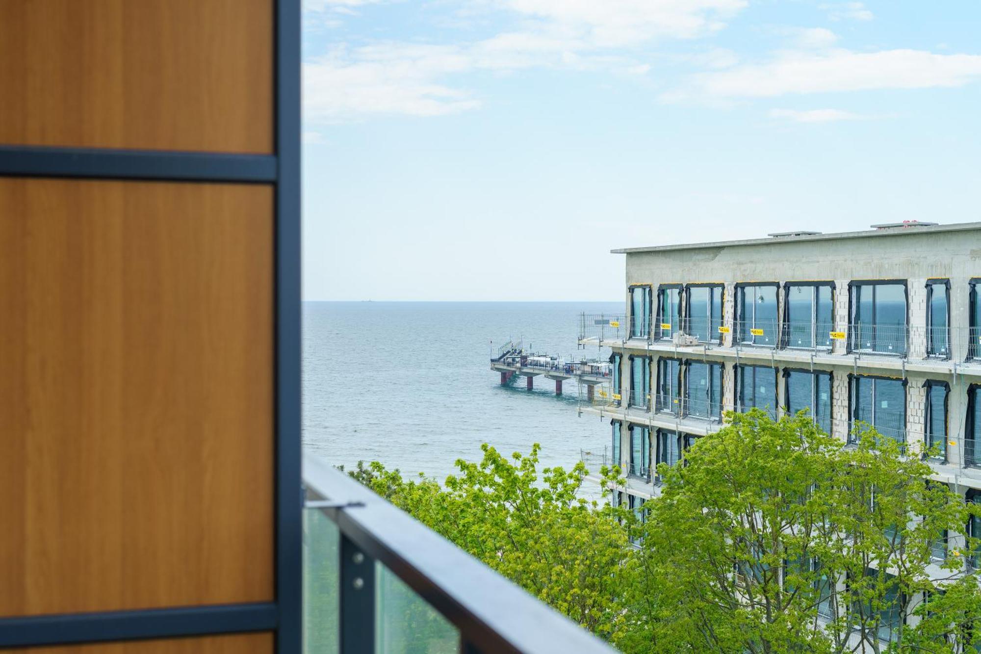 Aquamarina Prima Deluxe Studios With Sea View By Noclegi Renters Miedzyzdroje Exterior foto